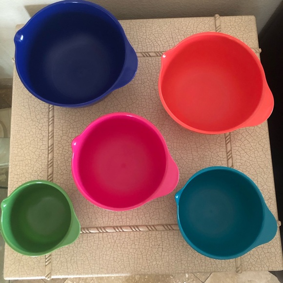 Kitchenaid 5 piece mixing bowls set 🍊🍏🍬🫐🍎 - Picture 4 of 6
